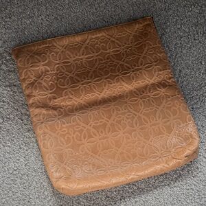 “Path of Life” Clutch